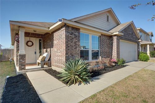 302 Pack Horse Dr, Bastrop, TX, 78602-4150 | Card Image