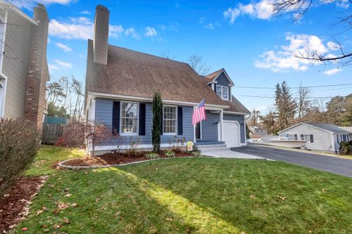 21 Brentwood St, Springfield, MA, 01108-3305 | Card Image