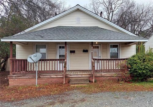 216 Robbins St, Greensboro, NC, 27406-3629 | Card Image