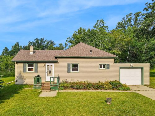 41 Short St Ne, Clearbrook, MN, 56634-4302 | Card Image