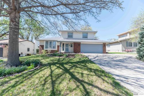 5810 S 105th Street, Omaha, NE, 68127 | Card Image