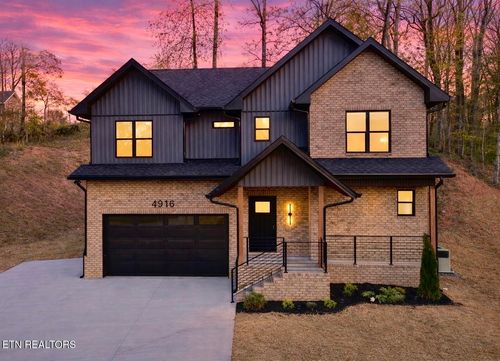 4916 Skyview Dr, Knoxville, TN, 37917-2148 | Card Image