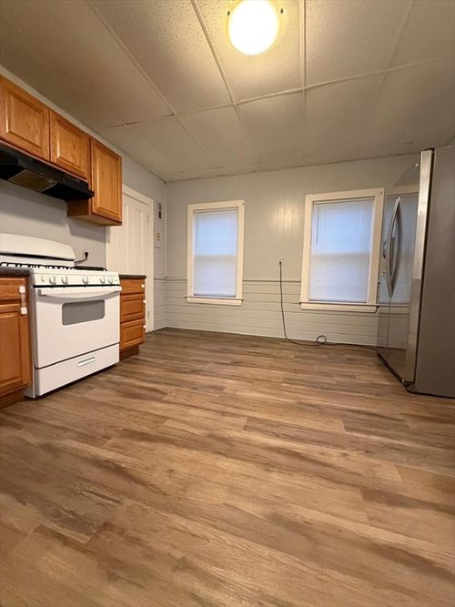 apt-2-34 Enterprise St, Brockton, MA, 02301-2562 | Card Image