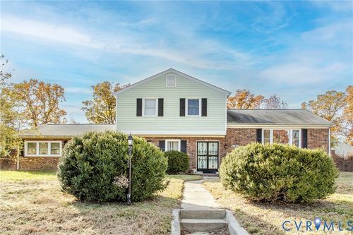 3304 Oakwood Cir, Petersburg, VA, 23805-9336 | Card Image