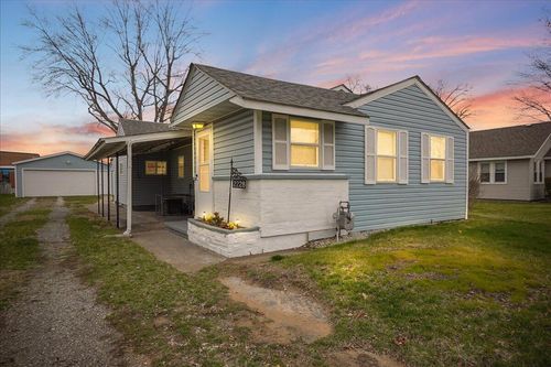 2228 S Putnam, Lake Station, IN, 46405 | Card Image