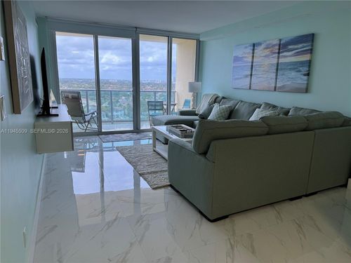 1530-2501 S Ocean Dr, Hollywood, FL, 33019-2662 | Card Image