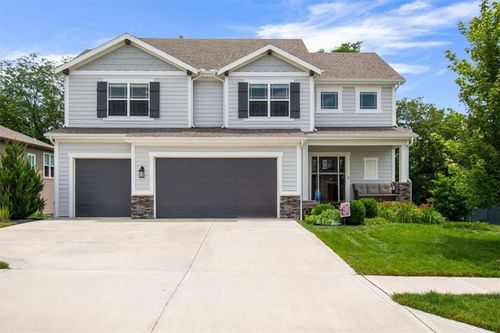 9020 2nd St, Blue Springs, MO, 64064-8019 | Card Image