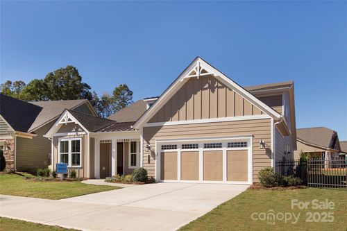 8949 Silver Springs Ct, Charlotte, NC, 28215-8302 | Card Image