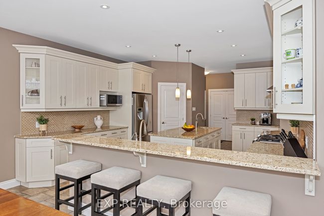 155 Wilbert Cox Dr, House other with 5 bedrooms, 4 bathrooms and 9 parking in Carp ON | Image 9