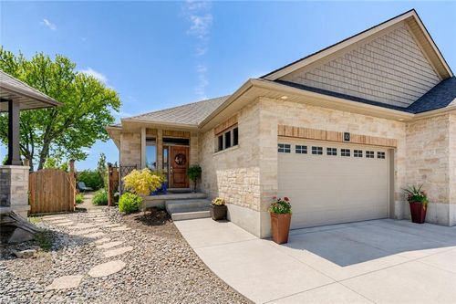 10 Ridgewood Court, Woodstock, ON, N4T0E5 | Card Image