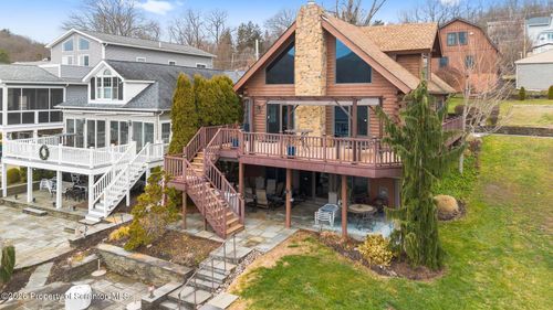 327 Marina Ln, Factoryville, PA, 18419-7840 | Card Image