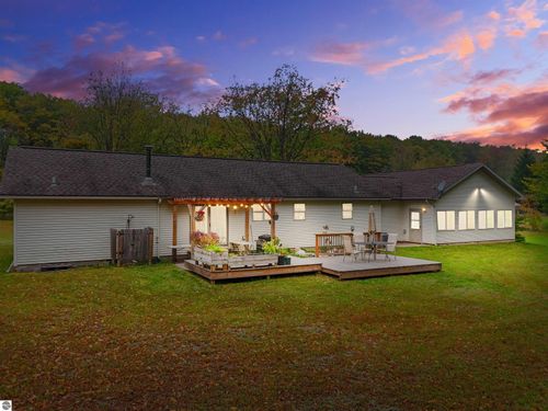 2953 Miller Rd, Thompsonville, MI, 49683-9320 | Card Image