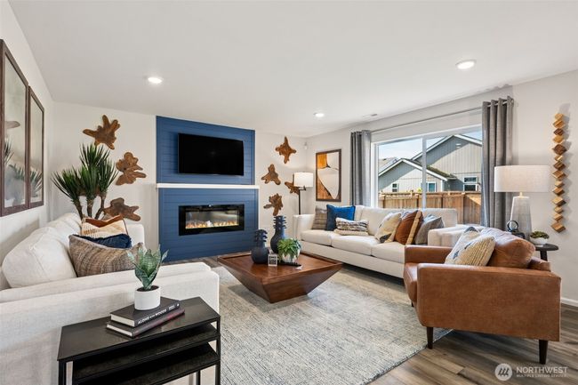 Disclaimer: These photos are of another Christy Model Home. Depictions of home, layout, location or other features, colors and color schemes, upgrades, materials, landscaping, fixtures, etc. are for showing purposes only and may not be included in the purchase price and availability may vary. | Image 14