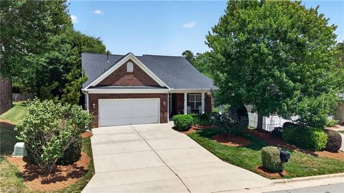 115 Heritage Hill Dr, Jamestown, NC, 27282-8746 | Card Image