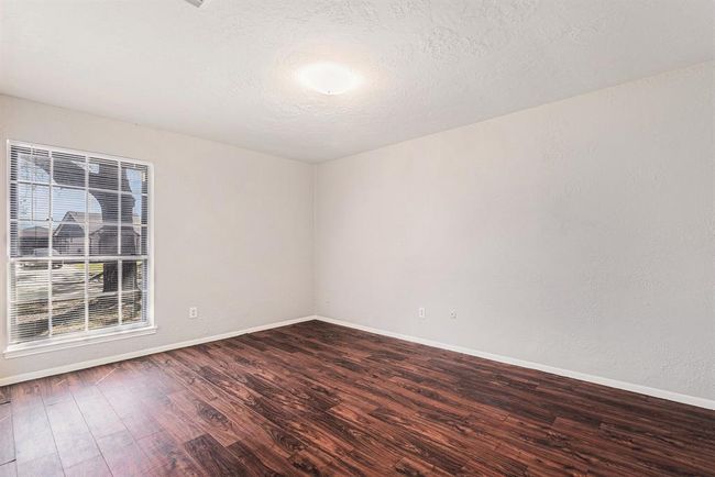 5514 Long Creek Ln, House other with 3 bedrooms, 2 bathrooms and 2 parking in Houston TX | Image 9