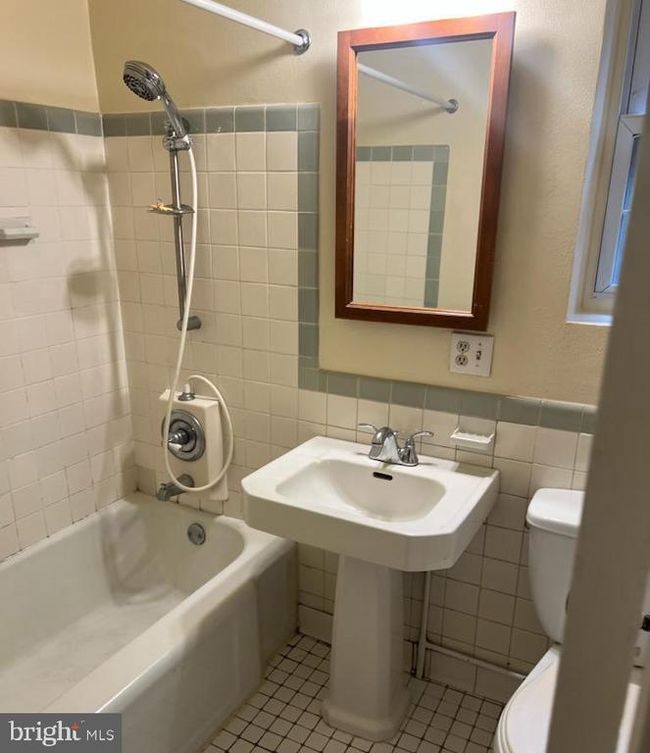 3213 Valley Dr, Condo with 2 bedrooms, 1 bathrooms and null parking in ALEXANDRIA VA | Image 6