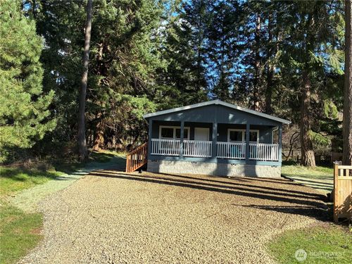 8315 175th Ave Sw, Longbranch, WA, 98351-9514 | Card Image