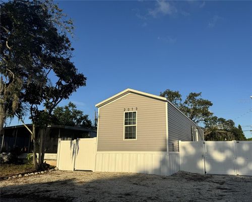 2013 Kepner Dr, HOLIDAY, FL, 34691-4245 | Card Image