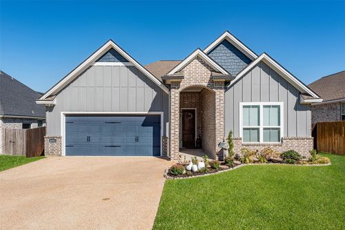 4003 Brownway Dr, College Station, TX, 77845-2203 | Card Image