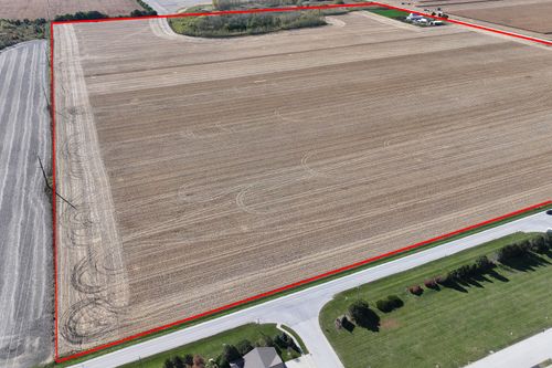 5659 N 1000w Rd, Bourbonnais, IL, 60914-4243 | Card Image