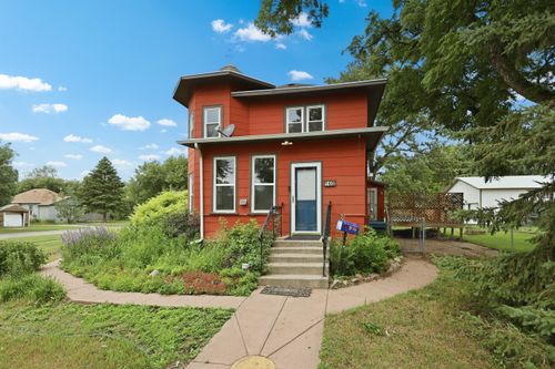 105 8th St, Brookings, SD, 57006-1207 | Card Image