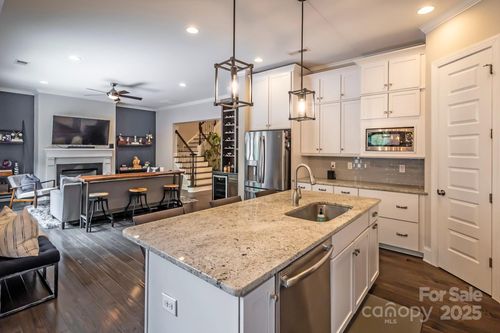 3344 Northampton Dr, Charlotte, NC, 28210-5430 | Card Image