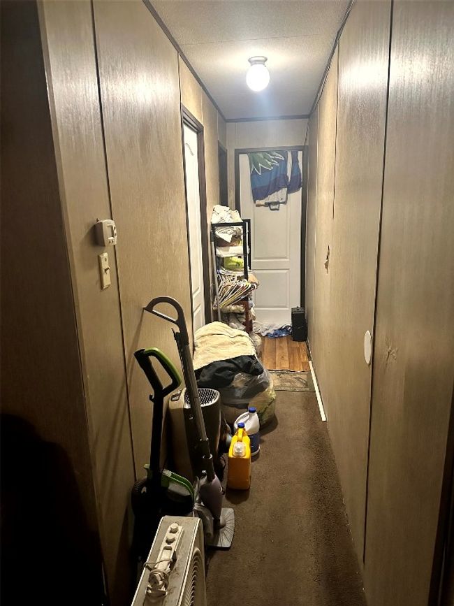 View of hallway | Image 11