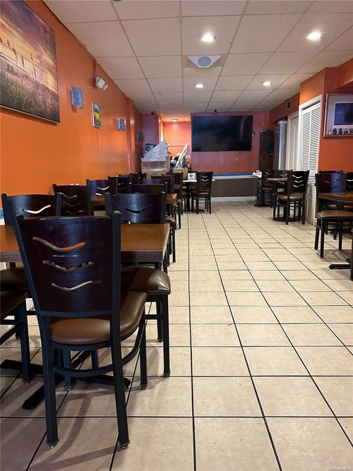 66 W Park Ave, Long Beach, NY, 11561-2083 | Card Image