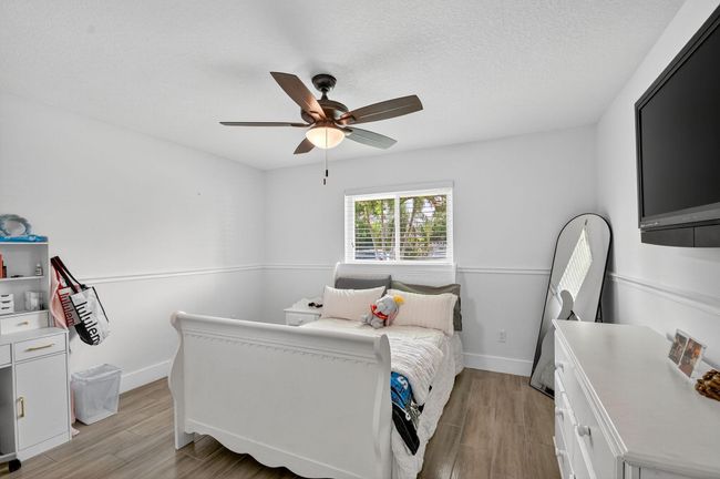 735 La Costa Way, House other with 3 bedrooms, 2 bathrooms and null parking in Lantana FL | Image 29