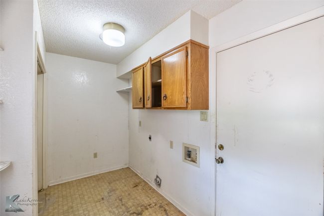 3826 Crest Way, House other with 3 bedrooms, 2 bathrooms and null parking in Abilene TX | Image 9