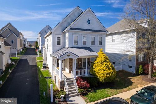 17571 Lethridge Cir, ROUND HILL, VA, 20141-2162 | Card Image