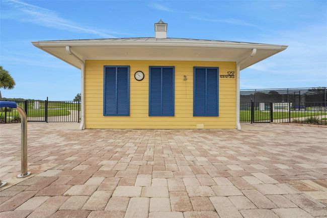 987 Fiesta Key Cir, House other with 2 bedrooms, 2 bathrooms and null parking in LADY LAKE FL | Image 48