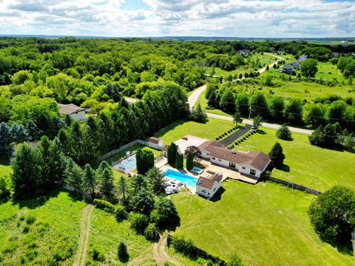 704 N Rose Farm Rd, Woodstock, IL, 60098-9581 | Card Image