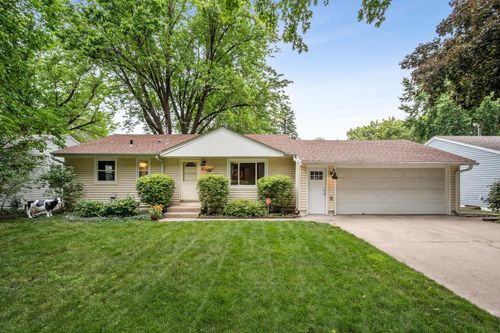 8020 W 35th St, Saint Louis Park, MN, 55426-3812 | Card Image