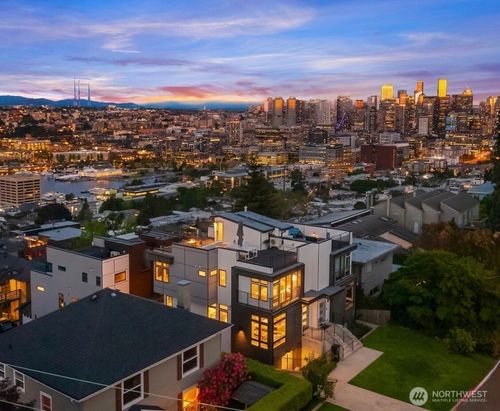 1516 Bigelow Avenue N, Seattle, WA, 98109 | Card Image