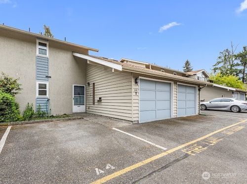 a4-19203 40th Ave W, Lynnwood, WA, 98036-5636 | Card Image