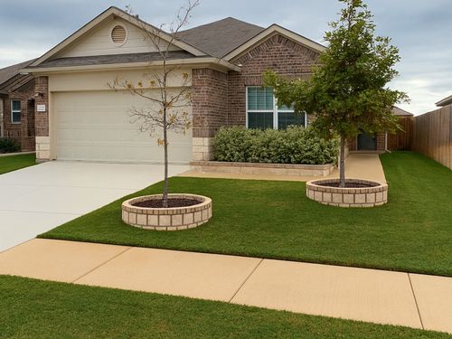 624 Independence Ave, Liberty Hill, TX, 78642-2183 | Card Image