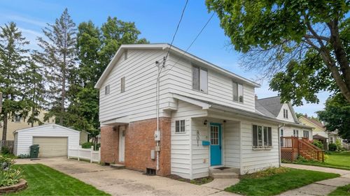 801 Merrill St, Lansing, MI, 48912-4325 | Card Image