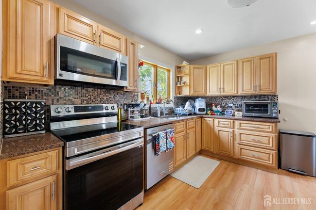 336 Main St, House other with 3 bedrooms, 2 bathrooms and null parking in Milltown NJ | Image 10