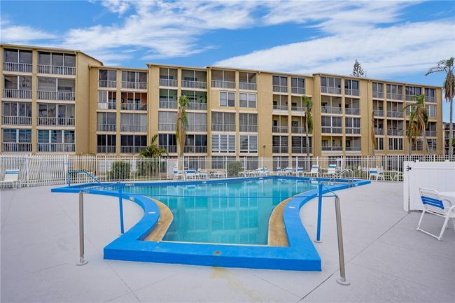 pool | Image 33