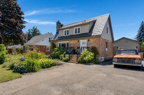 795 Rockway Dr, Kitchener, ON, N2G3B6 | Card Image