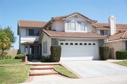 19584 Shadow Glen Cir, Porter Ranch, CA, 91326-3829 | Card Image