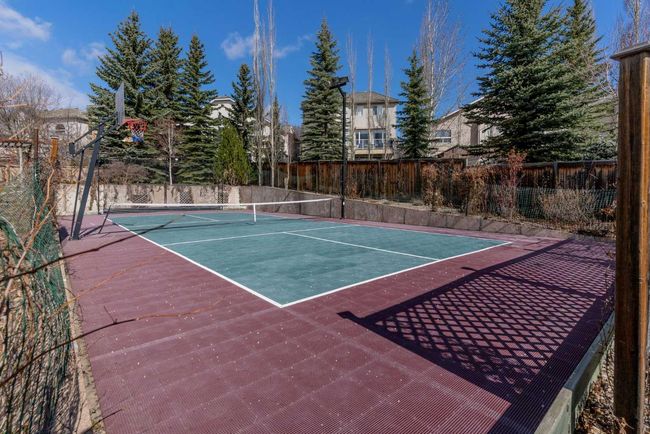 461 Sienna Heights Hill Sw, House other with 3 bedrooms, 3 bathrooms and 4 parking in Calgary AB | Image 38
