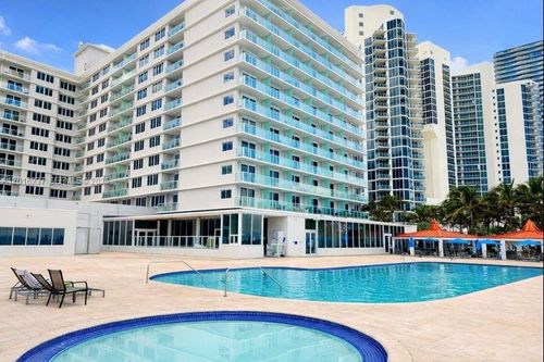 707-19201 Collins Ave, Sunny Isles Beach, FL, 33160-2202 | Card Image