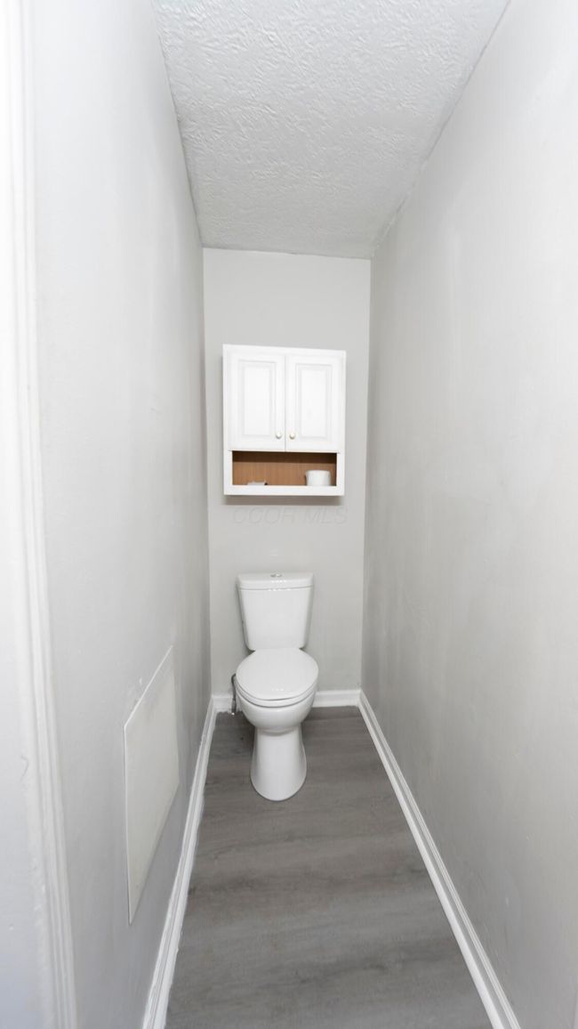 339 E Locust St, House other with 3 bedrooms, 1 bathrooms and null parking in Lancaster OH | Image 8