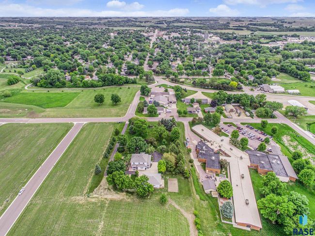 102 S Walnut Ave, House other with 4 bedrooms, 4 bathrooms and null parking in Luverne MN | Image 50