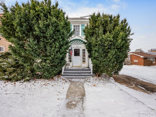 14 N Highland Ave, Aurora, IL, 60506-3808 | Card Image