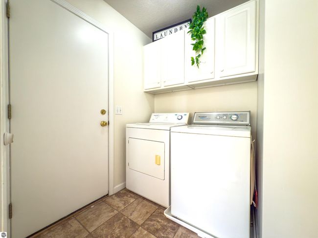318 Red Maple Ln, House other with 3 bedrooms, 3 bathrooms and null parking in Shepherd MI | Image 19