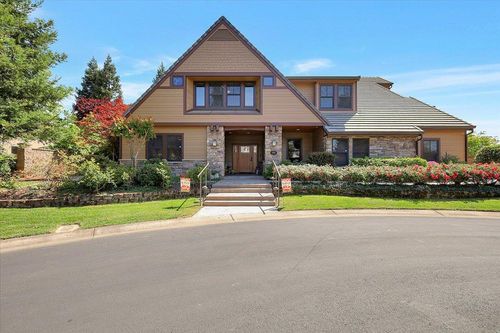 1990 Cobblestone Ct, Yuba City, CA, 95993-2639 | Card Image