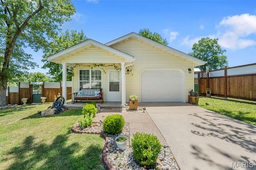 1701 Harvest Cir, Perryville, MO, 63775-9330 | Card Image